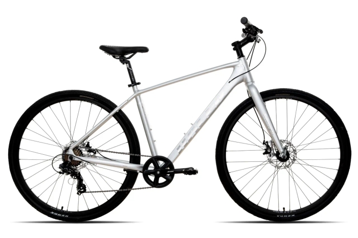 Racer Triumph 28 (2025)